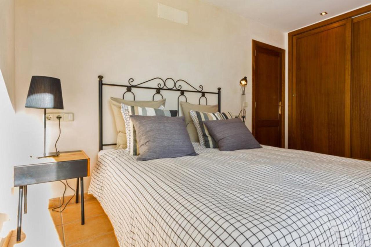 Chalet Son Pere By Slow